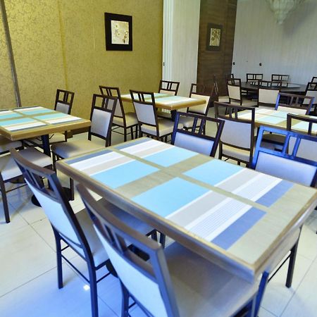 Hotel Formosa Daet Екстер'єр фото